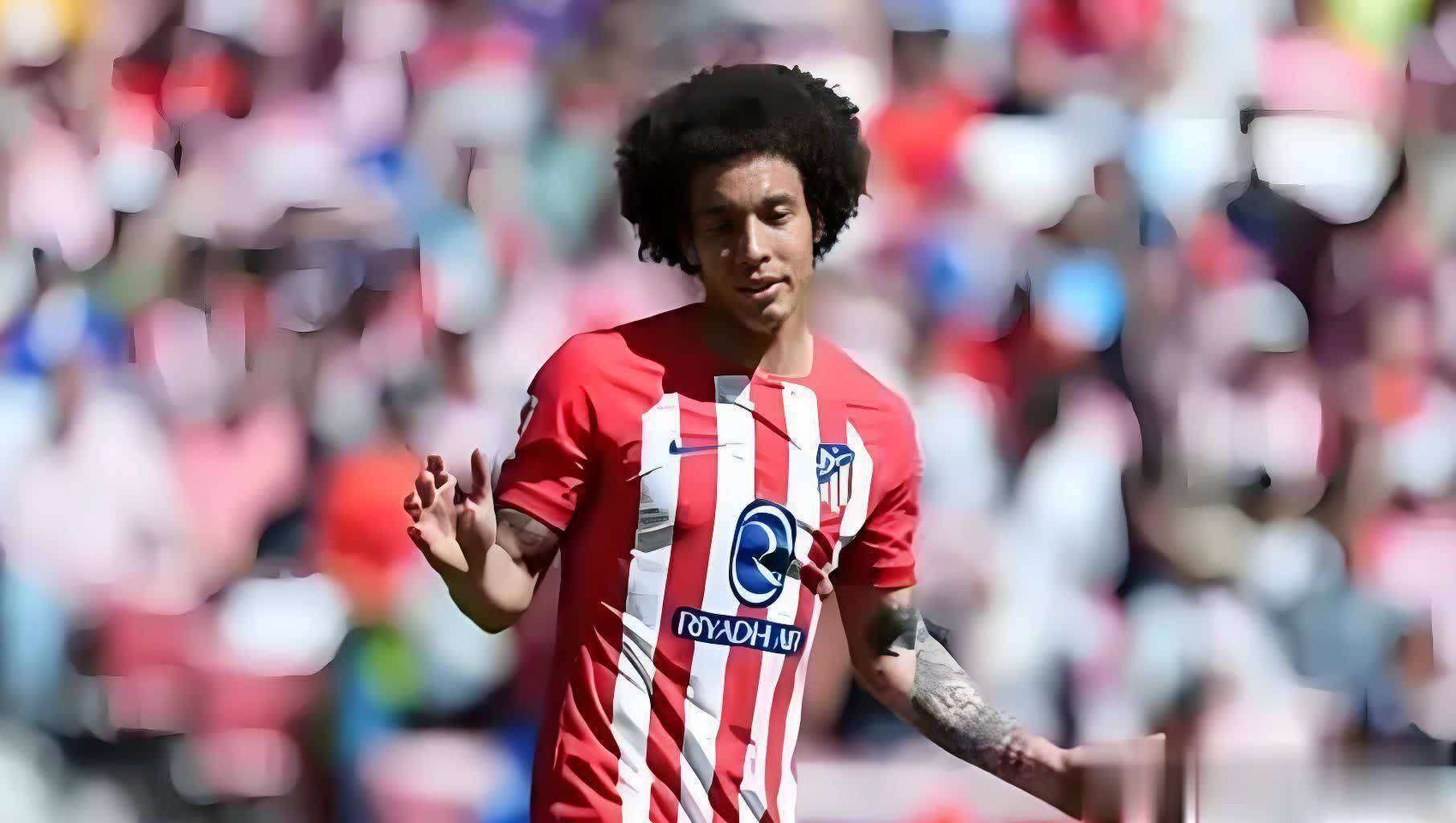 关于马德里竞技表现低迷，引发球迷抗议情绪的信息